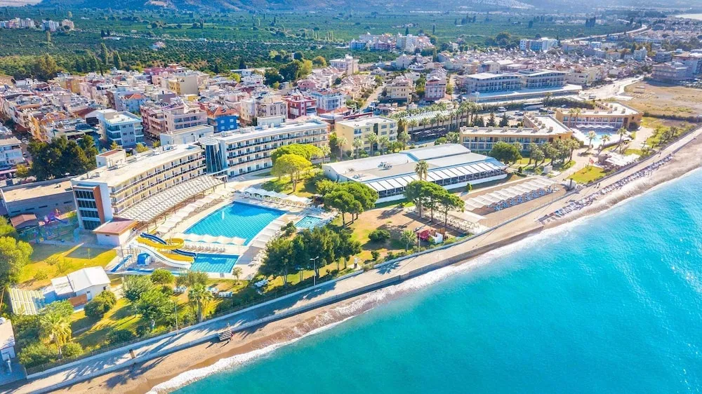 Royal Beach Club Hotel, pamje e hotelit në Izmir