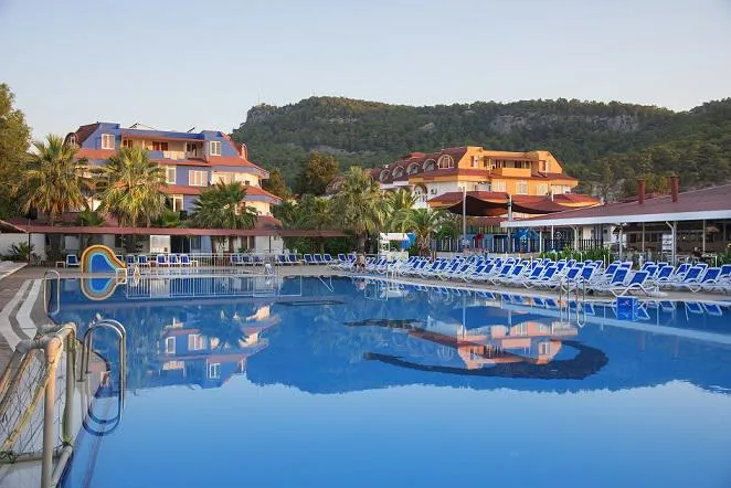 Sailors Beach Club, pamje e hotelit në Kemer