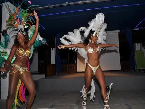Sami Beach, fotografia 18 nga 20