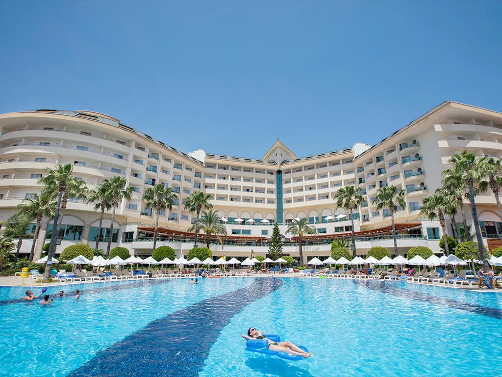 Saphir Resort & Spa, pamje e hotelit në Alanya