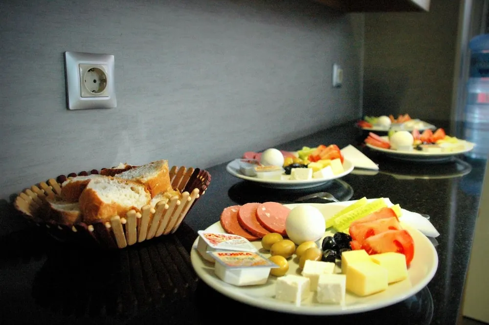 Sinem Hotel, pamje e hotelit në Stamboll