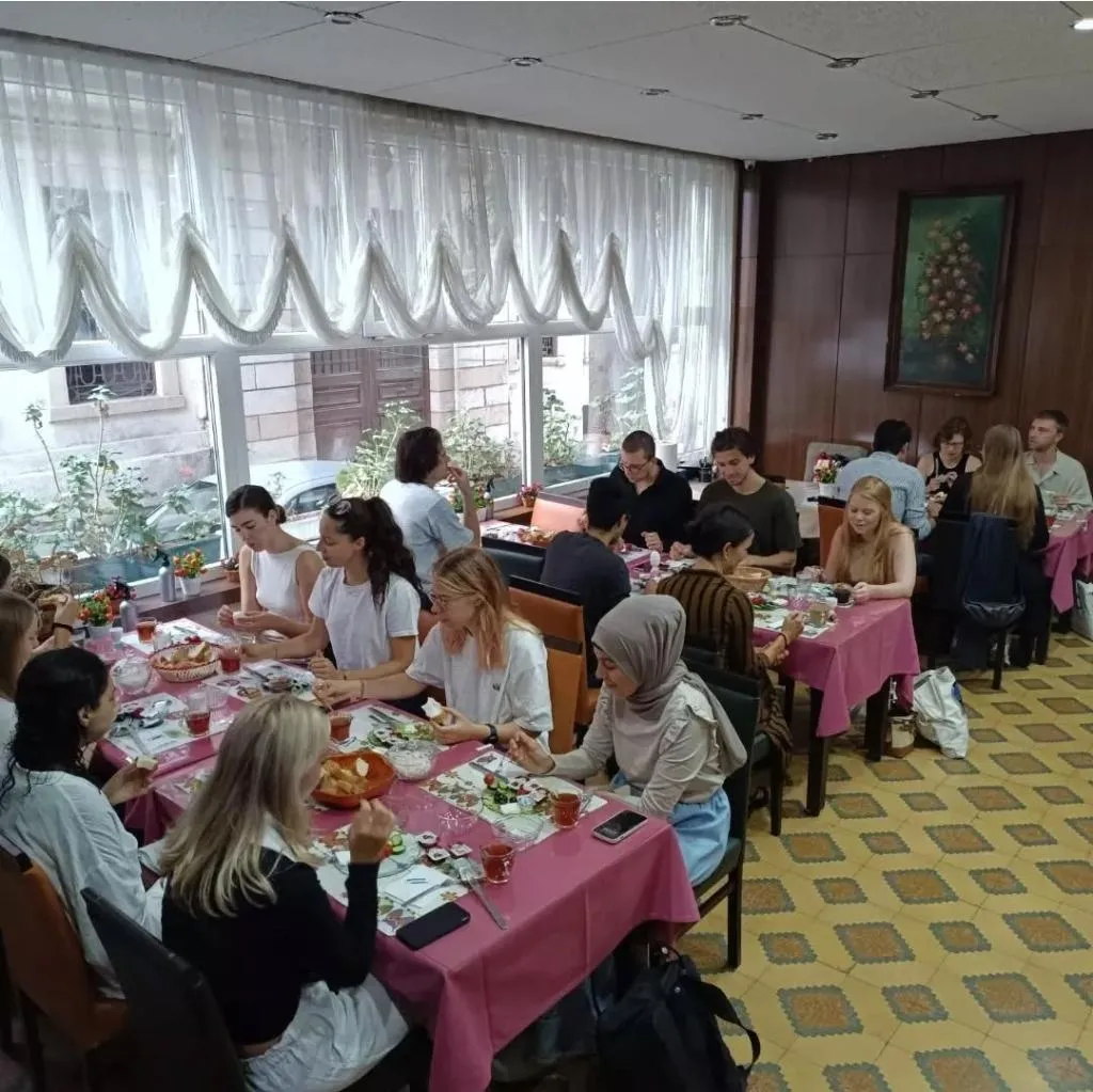 Sipahi, pamje e hotelit në Stamboll