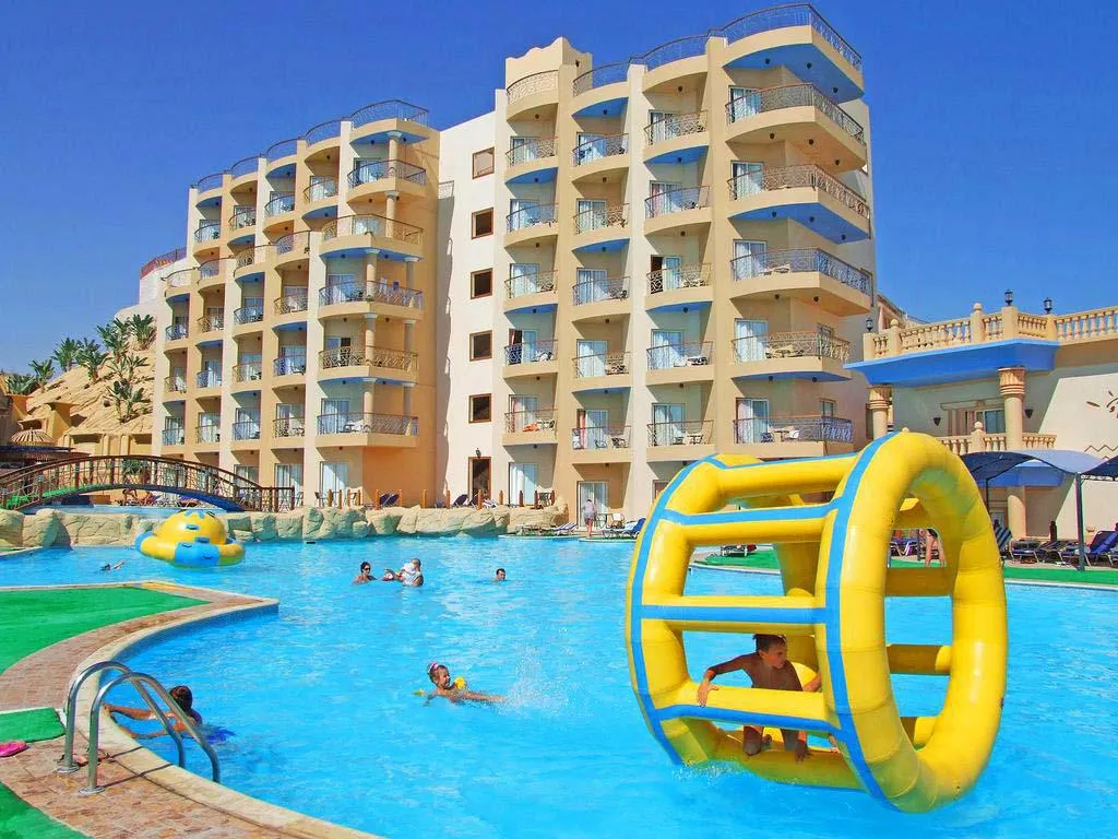 Sphinx Aqua Park Beach Resort, pamje e hotelit në Hurghada