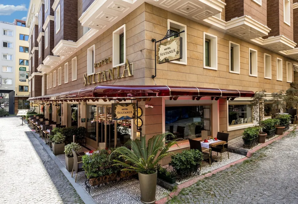 Sultania, pamje e hotelit në Stamboll