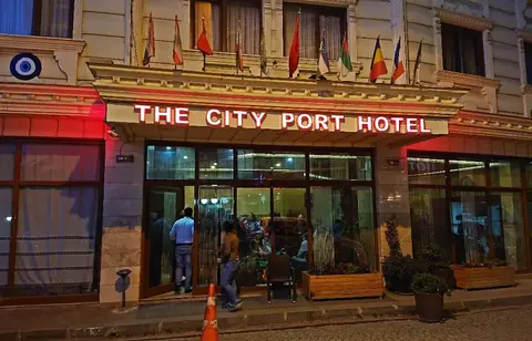 The City Port Hotel, fotografia 8 nga 12
