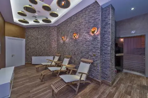 The Million Stone Hotel, fotografia 17 nga 20