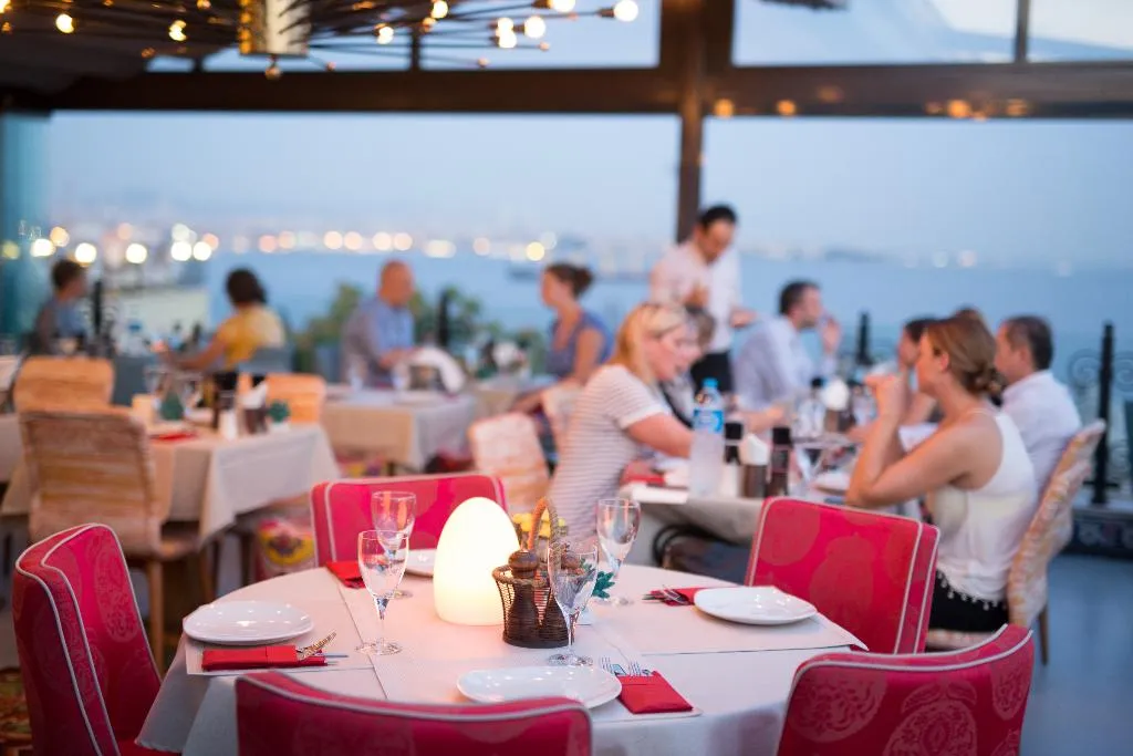 Tria Hotel Istanbul, pamje e hotelit në Stamboll