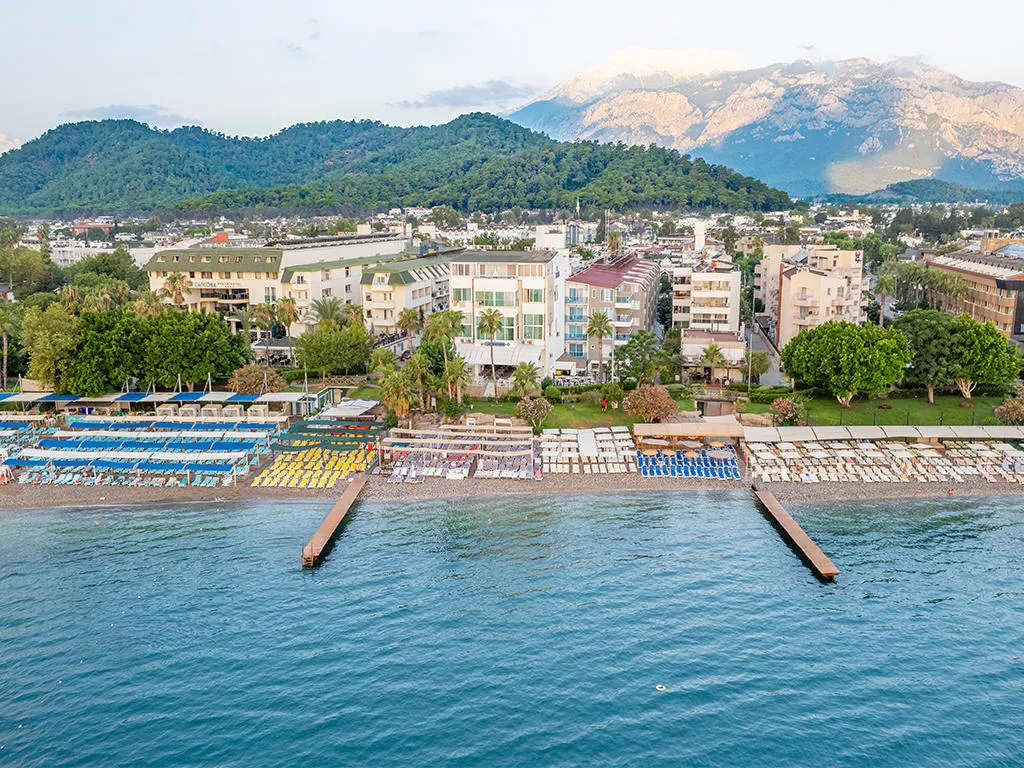 Viking Beach Hotel & Spa, pamje e hotelit në Kemer
