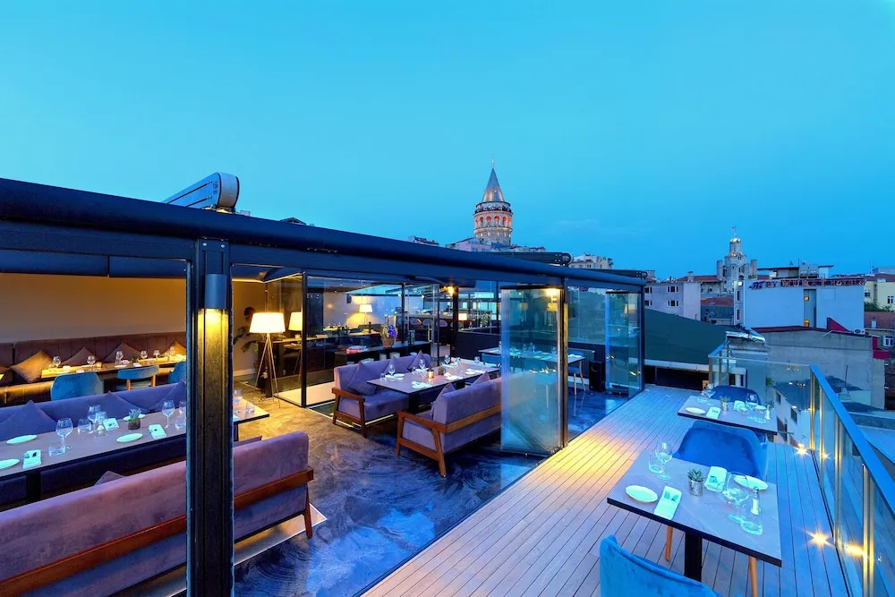 Walton Hotels Galata, pamje e hotelit në Stamboll