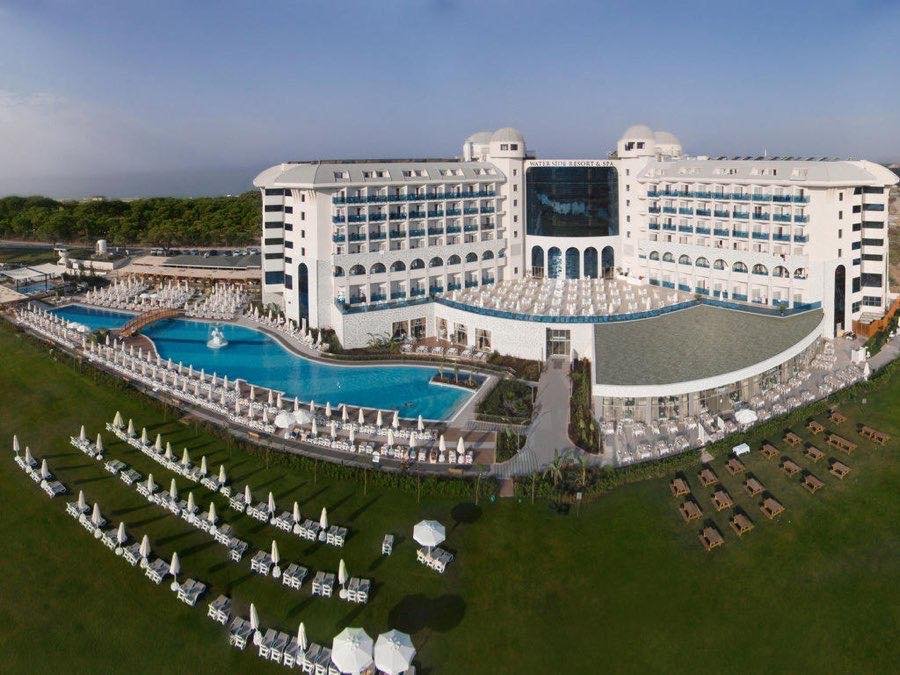 Water Side Resort & Spa, Side