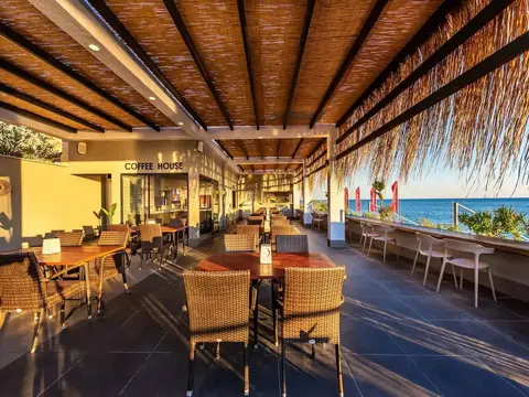 White City Beach Hotel, fotografia 15 nga 20