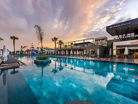 White City Resort Hotel, fotografia 18 nga 20