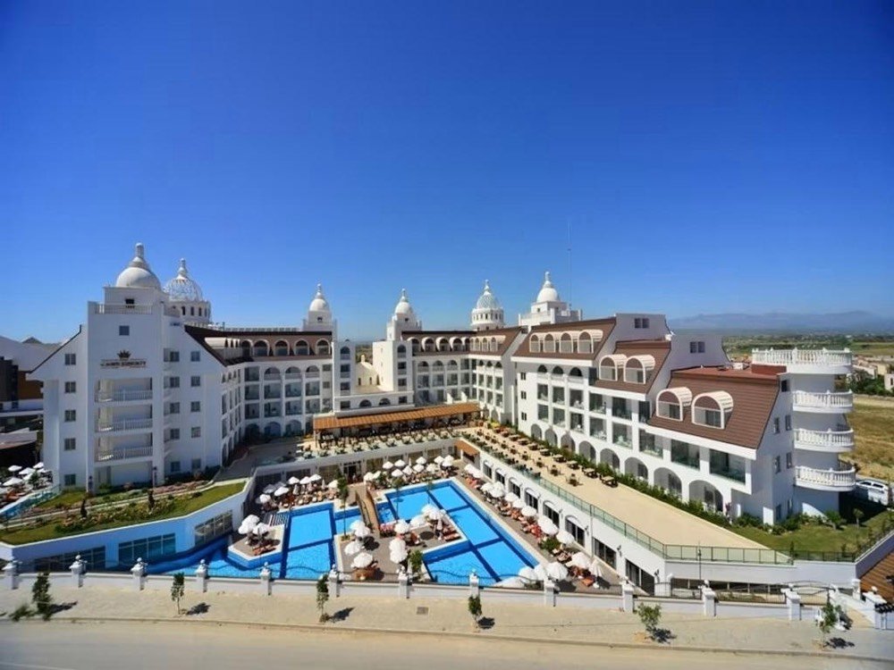 Resort me pishina në Turqi, nga katalogu i hoteleve